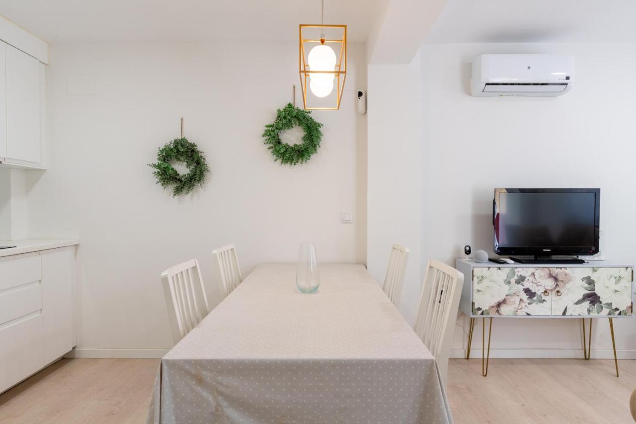 Whitey Aparment In Triana Apartment Севиля Екстериор снимка