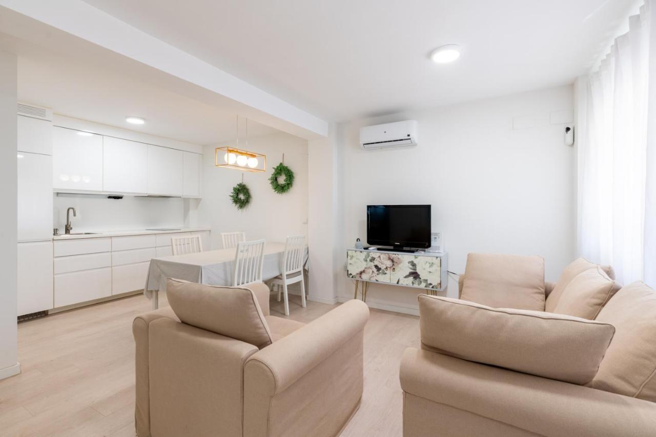 Whitey Aparment In Triana Apartment Севиля Екстериор снимка