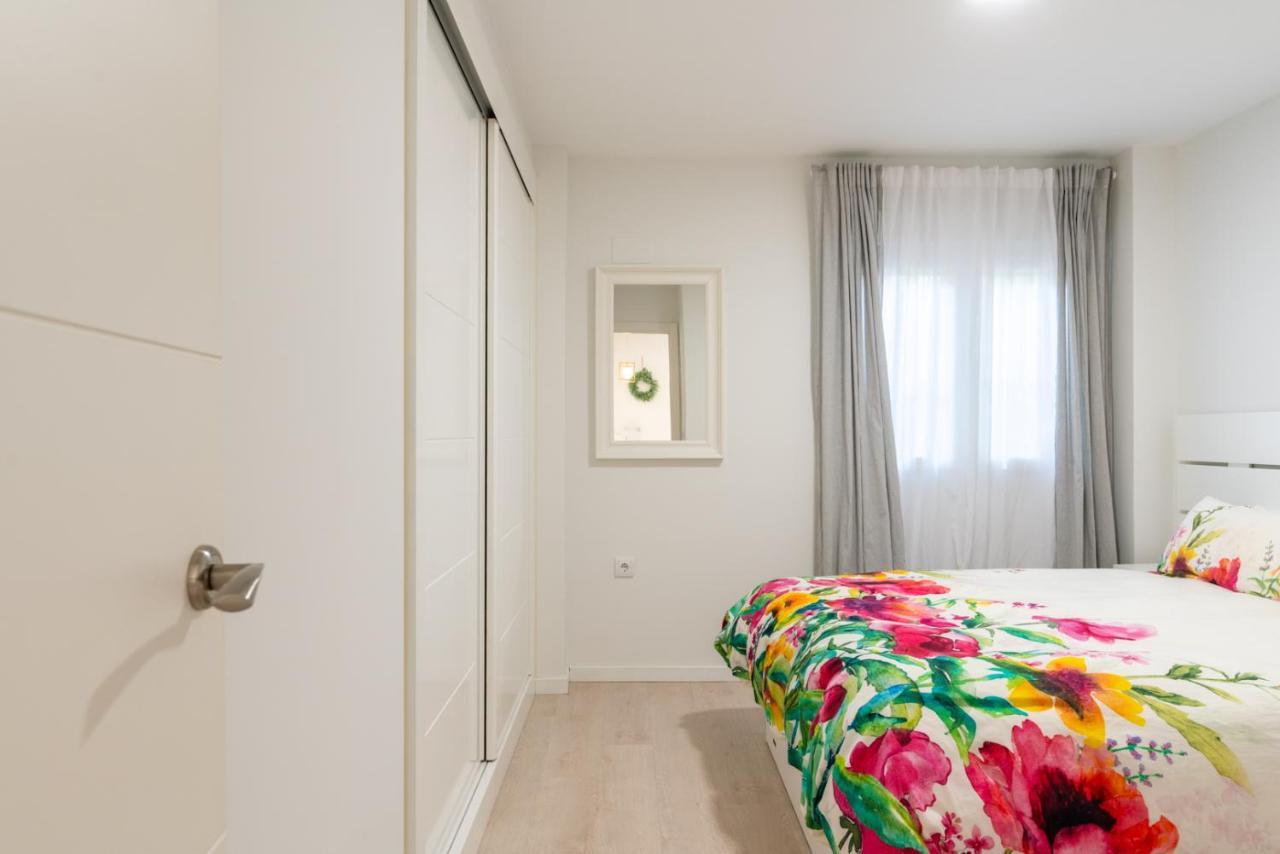 Whitey Aparment In Triana Apartment Севиля Екстериор снимка