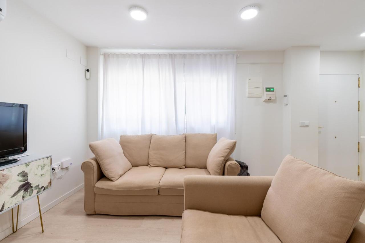 Whitey Aparment In Triana Apartment Севиля Екстериор снимка