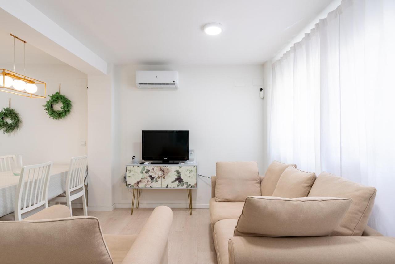 Whitey Aparment In Triana Apartment Севиля Екстериор снимка