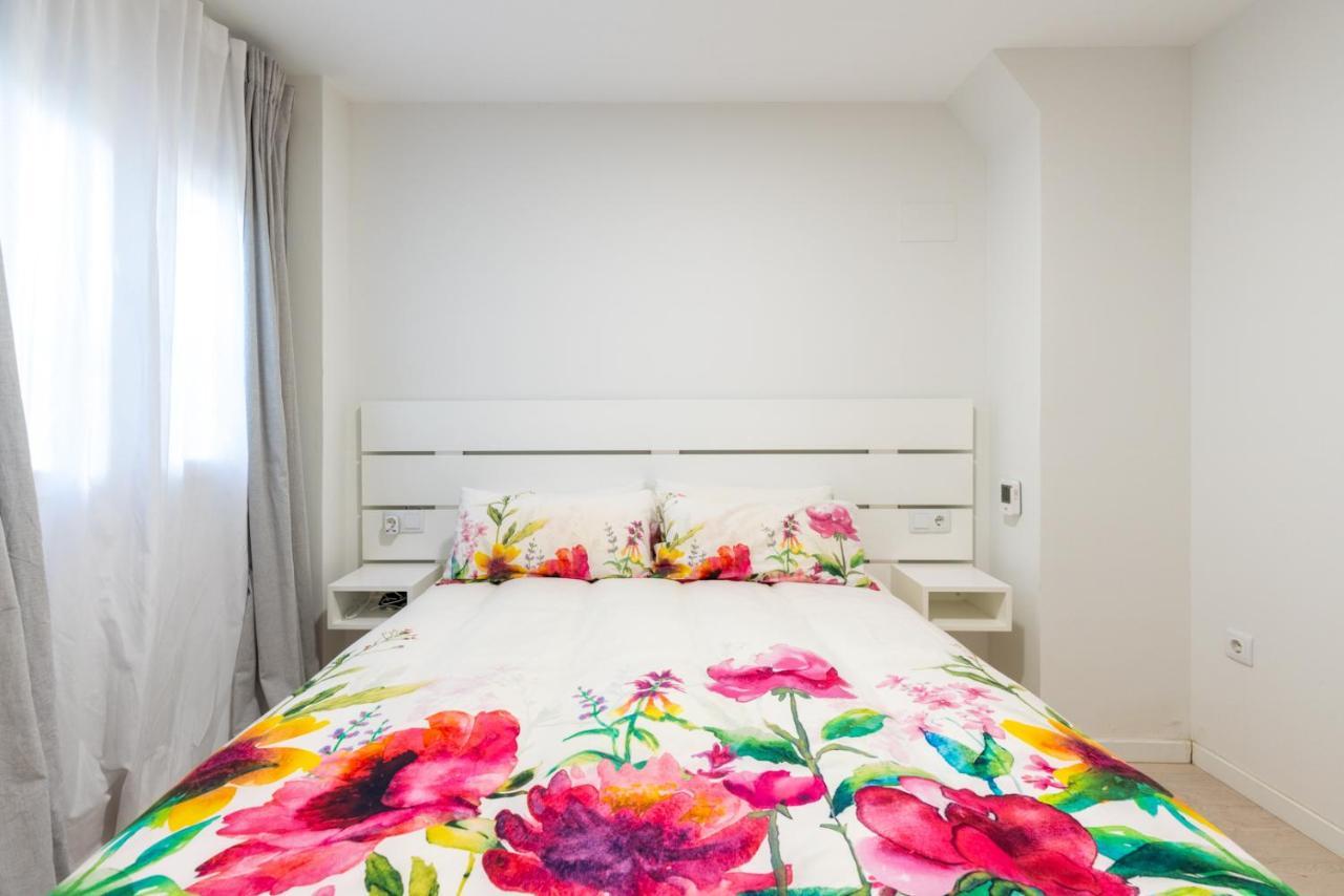 Whitey Aparment In Triana Apartment Севиля Екстериор снимка